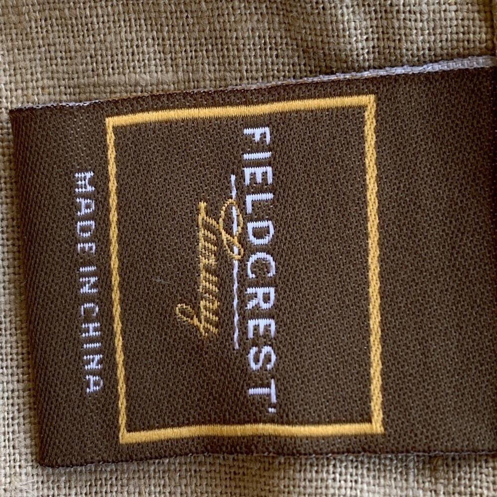 Table Cloths - Picture 5 of 8